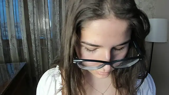 Snapshot of FloraBanford chatting on 03-20-25, 03:58 FloraBanford online show from 03-20-25, 03:58