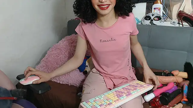 Amala Hott online show from 11-20-25, 05:18