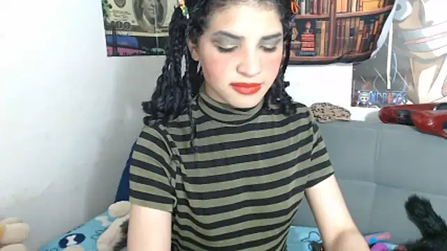 Amala Hott online show from 12-05-25, 04:32