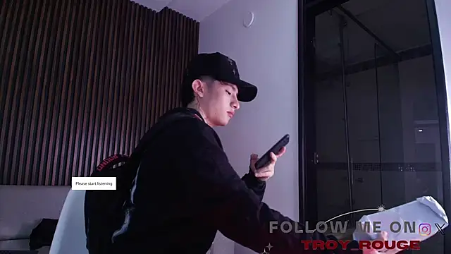 troy rouge online show from 11-13-25, 07:02