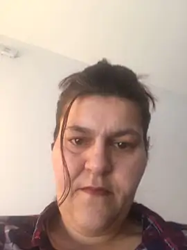 Snapshot of Curvy-Essex-Milf chatting on 03-08-25, 02:40 Curvy-Essex-Milf online show from 03-08-25, 02:40