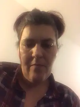 Snapshot of Curvy-Essex-Milf chatting on 03-08-25, 07:09 Curvy-Essex-Milf online show from 03-08-25, 07:09