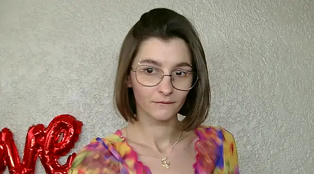 Snapshot of luna_Gharming chatting on 03-07-25, 12:12 luna Gharming online show from 03-07-25, 12:12