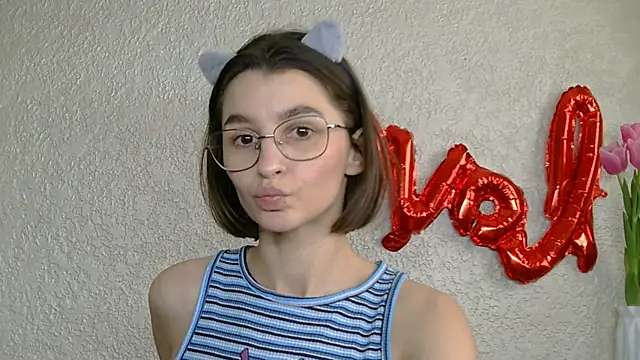 Snapshot of luna_Gharming chatting on 03-09-25, 11:58 luna Gharming online show from 03-09-25, 11:58