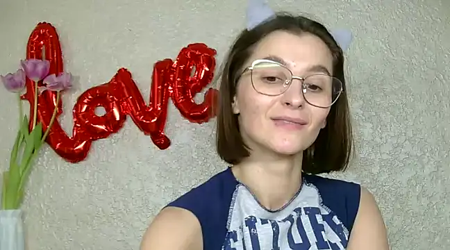 Snapshot of luna_Gharming chatting on 03-13-25, 12:35 luna Gharming online show from 03-13-25, 12:35