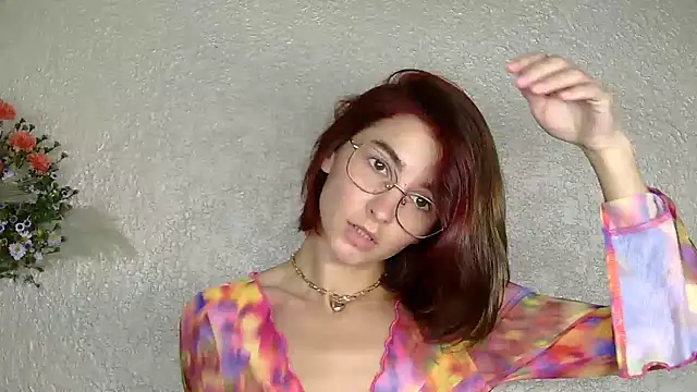 Snapshot of luna_Gharming chatting on 10-01-25, 07:14 luna Gharming online show from 10-01-25, 07:14