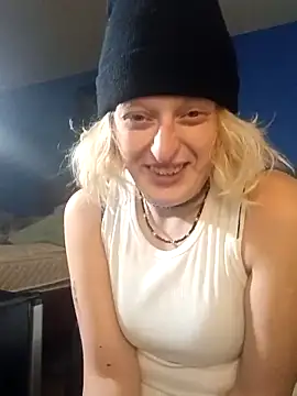 Snapshot of KITTYBOOBOOFUXX chatting on 11-04-25, 12:04 KITTYBOOBOOFUXX online show from 11-04-25, 12:04