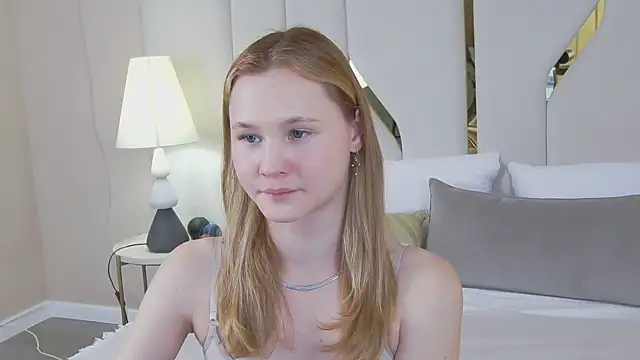 AmeliRoyse online show from 04-23-26, 05:15