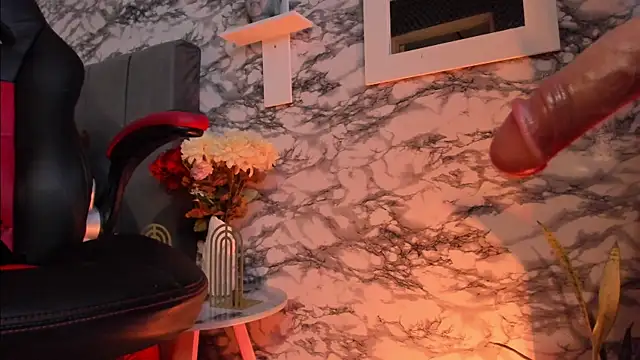 Snapshot of victoriacooper21 chatting on 03-15-25, 04:24 victoriacooper21 online show from 03-15-25, 04:24