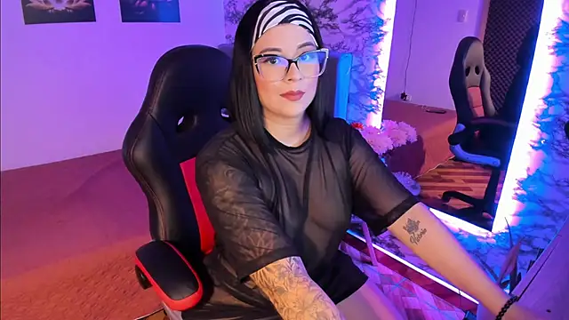 Snapshot of victoriacooper21 chatting on 03-21-25, 10:06 victoriacooper21 online show from 03-21-25, 10:06