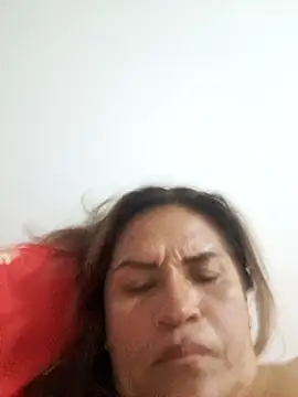 Snapshot of Milena_Foox chatting on 03-17-25, 08:40 Milena Foox online show from 03-17-25, 08:40