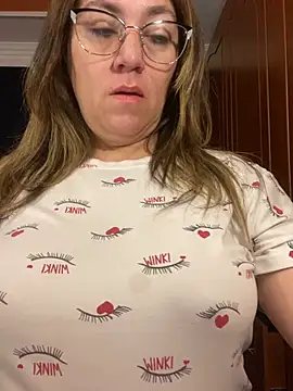 Luna-nevada online show from 03-28-26, 09:42