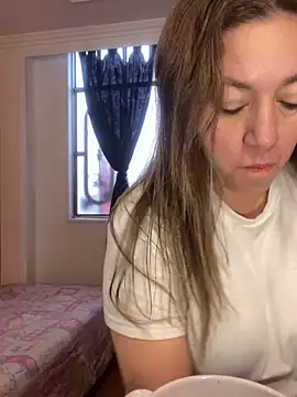 Luna-nevada online show from 04-13-26, 04:56