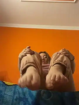 Luna-nevada online show from 04-22-26, 10:39