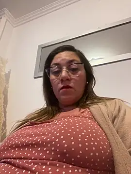 Snapshot of Luna-nevada chatting on 05-06-26, 10:59 Luna-nevada online show from 05-06-26, 10:59