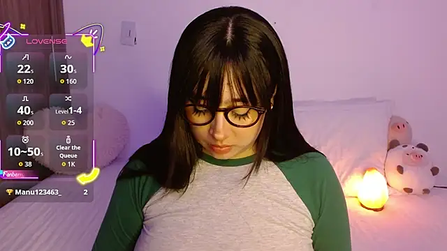 Snapshot of Oliviargf chatting on 10-06-25, 12:30 Oliviargf online show from 10-06-25, 12:30