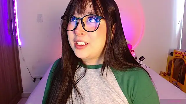 Oliviargf online show from 04-23-26, 12:29