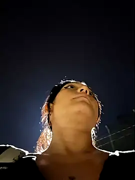 Snapshot of EvelynMoonx chatting on 03-11-25, 03:37 EvelynMoonx online show from 03-11-25, 03:37