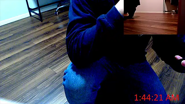 Snapshot of Stretch-man chatting on 03-16-25, 04:45 Stretch-man online show from 03-16-25, 04:45