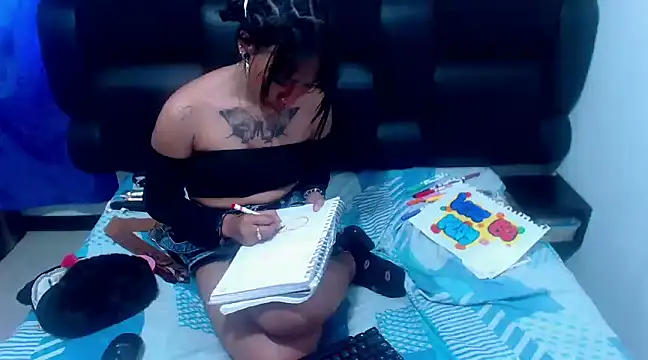 XxxReinaSexyBodyxxX777 online show from 03-10-25, 04:35