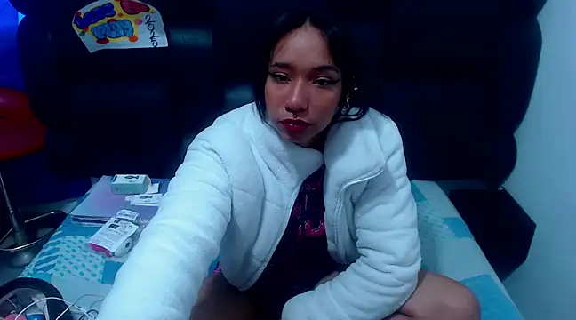 XxxReinaSexyBodyxxX777 online show from 03-11-25, 01:01