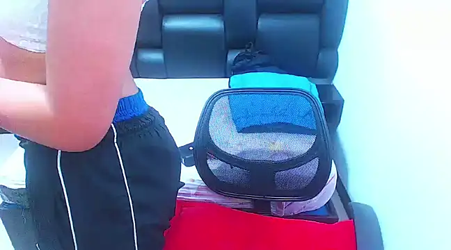 XxxReinaSexyBodyxxX777 online show from 03-19-25, 05:17