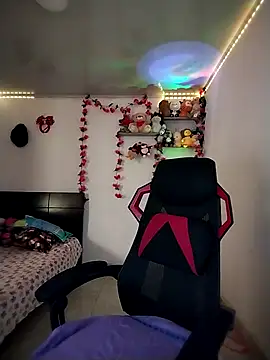 esmeralda jadees online show from 04-25-26, 09:12