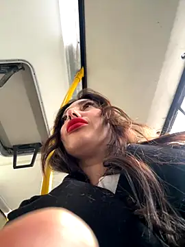 Snapshot of AleksandraRich chatting on 10-13-25, 02:55 AleksandraRich online show from 10-13-25, 02:55