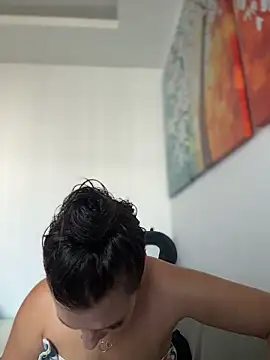 Snapshot of AleksandraRich chatting on 12-14-25, 03:45 AleksandraRich online show from 12-14-25, 03:45