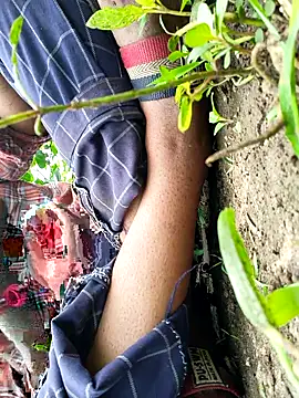 Snapshot of himvilohi08 chatting on 09-24-25, 04:49 himvilohi08 online show from 09-24-25, 04:49