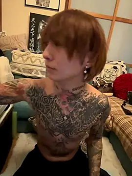 Snapshot of ryokunero chatting on 09-13-25, 04:23 ryokunero online show from 09-13-25, 04:23