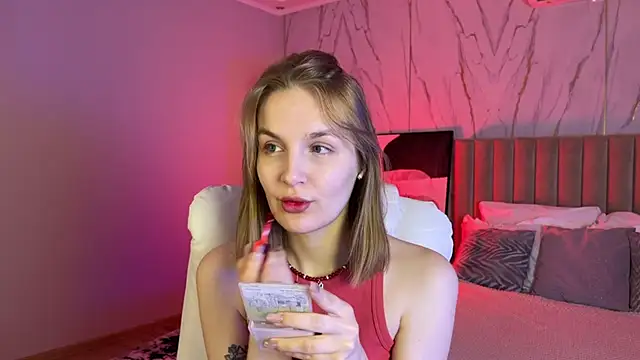 Snapshot of _Vikky_Moon_ chatting on 10-04-25, 12:41  Vikky Moon  online show from 10-04-25, 12:41