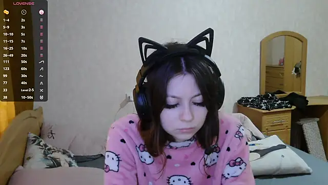 Snapshot of RendyDow chatting on 11-06-25, 07:53 RendyDow online show from 11-06-25, 07:53