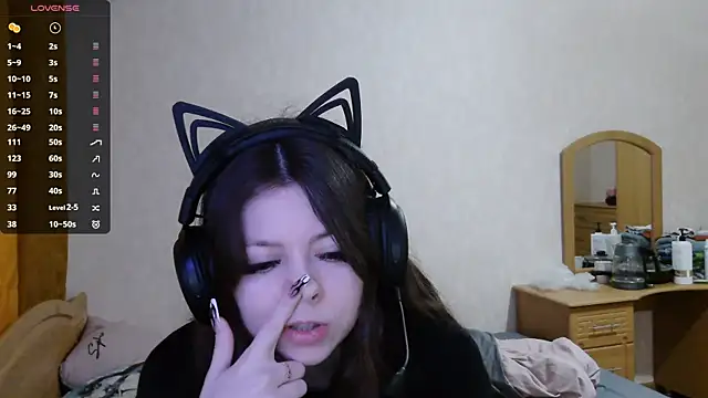 Snapshot of RendyDow chatting on 11-08-25, 07:19 RendyDow online show from 11-08-25, 07:19