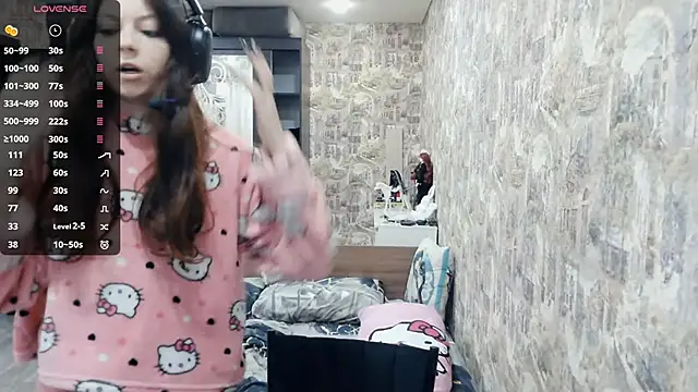 Snapshot of RendyDow chatting on 11-21-25, 08:13 RendyDow online show from 11-21-25, 08:13