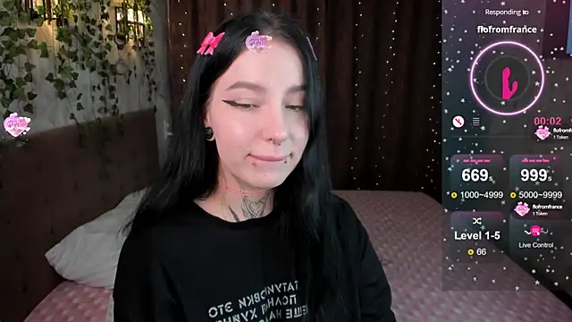 Snapshot of yourvodka chatting on 03-20-25, 08:51 yourvodka online show from 03-20-25, 08:51