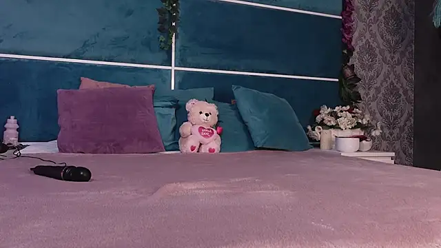 SunnyGlow online show from 10-09-25, 04:54