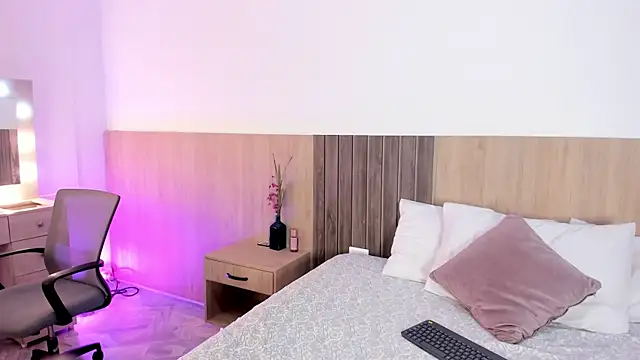  SamantaGomez online show from 09-10-25, 07:36