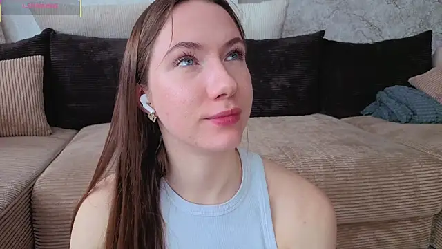 Kira mindnes online show from 04-24-26, 06:16