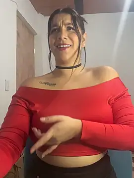 Snapshot of roldanmary chatting on 09-23-25, 04:15 roldanmary online show from 09-23-25, 04:15