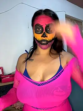 Snapshot of roldanmary chatting on 10-08-25, 04:21 roldanmary online show from 10-08-25, 04:21