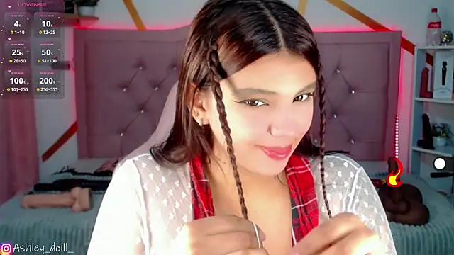 Snapshot of Ashley_dolll chatting on 09-23-25, 09:07 Ashley dolll online show from 09-23-25, 09:07