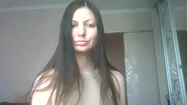 Snapshot of AliseWats chatting on 03-17-25, 12:04 AliseWats online show from 03-17-25, 12:04