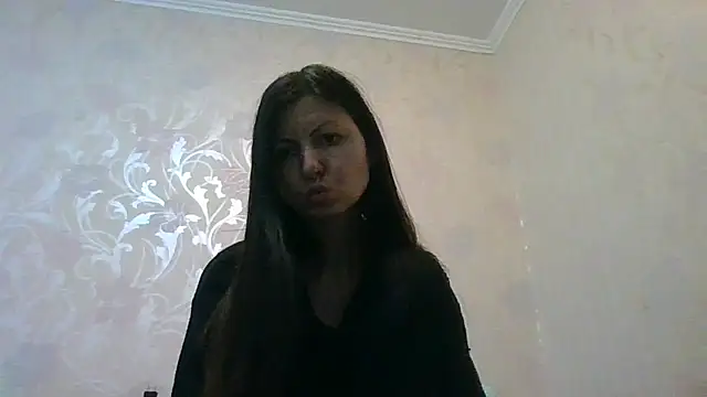 Snapshot of AliseWats chatting on 09-28-25, 03:17 AliseWats online show from 09-28-25, 03:17