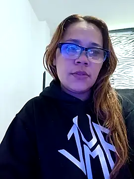 Snapshot of SophiaQueens chatting on 09-11-25, 03:34 SophiaQueens online show from 09-11-25, 03:34