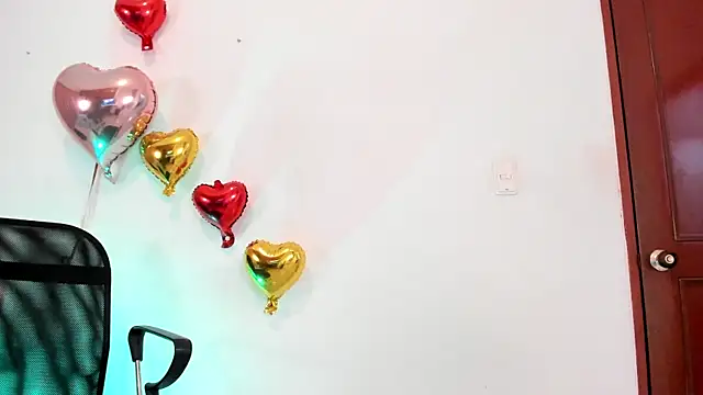 Coral w10 online show from 03-12-25, 06:55