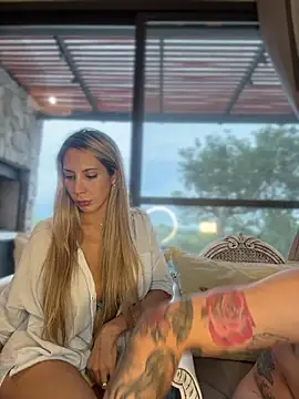 CarinaRose online show from 04-21-26, 09:06