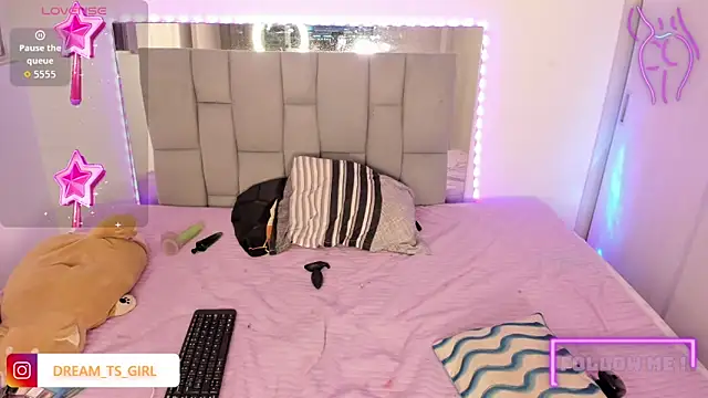 Snapshot of Sophie_whitexxx chatting on 09-12-25, 09:09 Sophie whitexxx online show from 09-12-25, 09:09