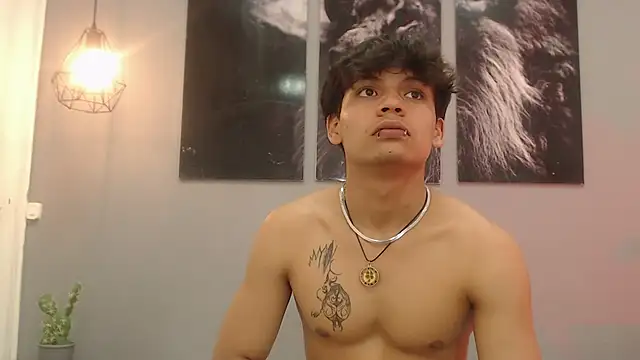 Snapshot of Draco_collins chatting on 03-22-25, 09:34 Draco collins online show from 03-22-25, 09:34