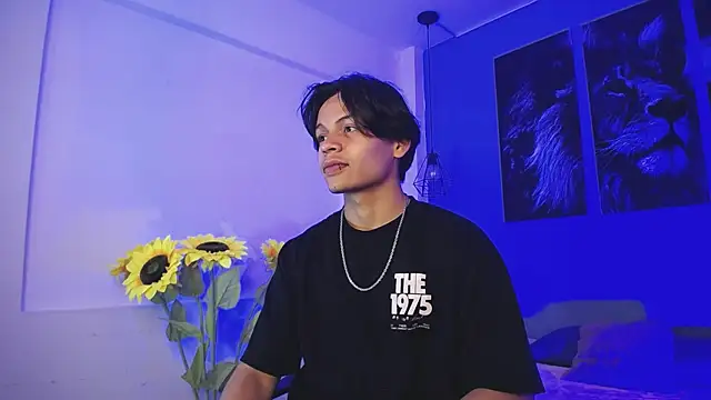 Snapshot of Draco_collins chatting on 10-16-25, 08:21 Draco collins online show from 10-16-25, 08:21